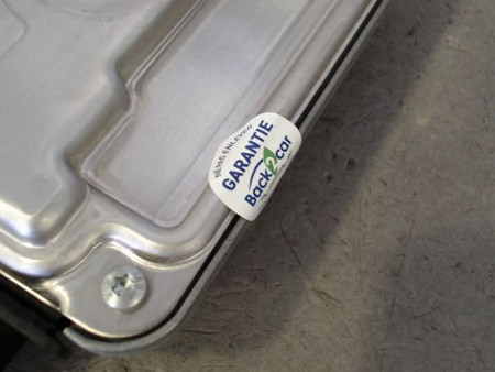 CALCULATEUR MOTEUR VOLKSWAGEN TOURAN