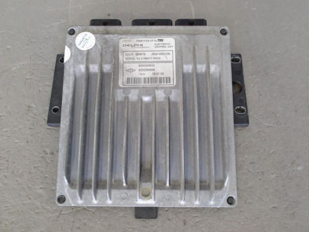 CALCULATEUR MOTEUR RENAULT MEGANE