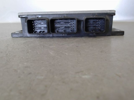 CALCULATEUR MOTEUR RENAULT MEGANE