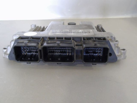 CALCULATEUR MOTEUR RENAULT MEGANE