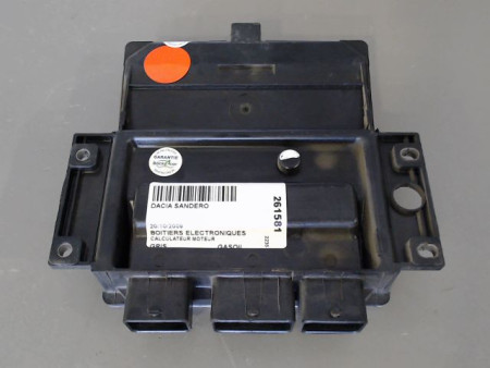 CALCULATEUR MOTEUR DACIA SANDERO