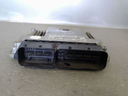 CALCULATEUR MOTEUR OPEL CORSA