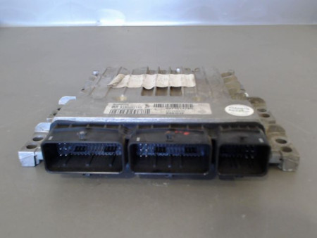 CALCULATEUR MOTEUR RENAULT MEGANE