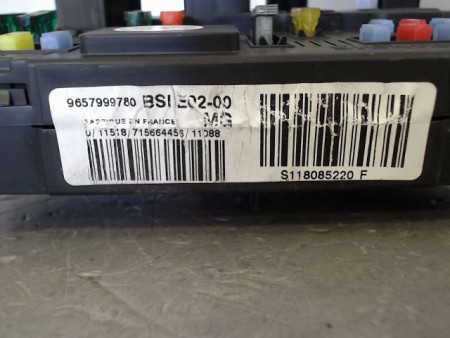 BOITIER GESTION HABITACLE PEUGEOT 206