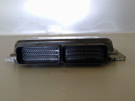 CALCULATEUR MOTEUR RENAULT TWINGO
