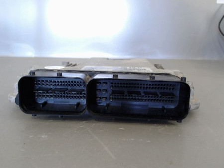 CALCULATEUR MOTEUR VOLKSWAGEN TOURAN