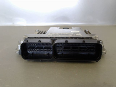 CALCULATEUR MOTEUR OPEL INSIGNIA