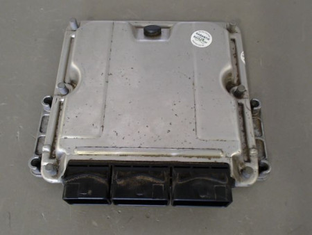 CALCULATEUR MOTEUR RENAULT VEL SATIS