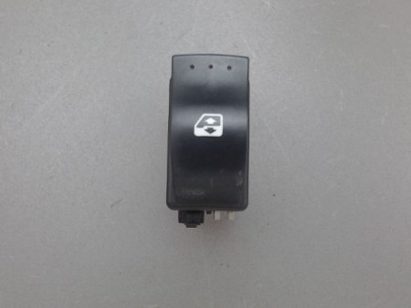 COMMANDE LEVE-GLACE PORTE AVD RENAULT CLIO