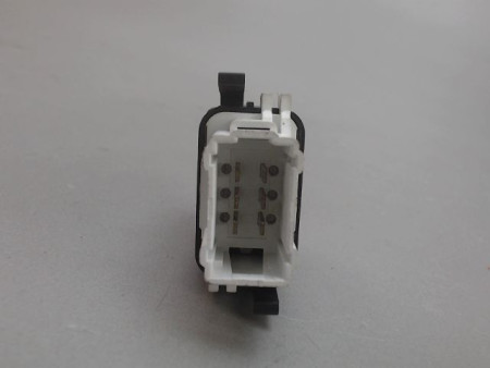 COMMANDE LEVE-GLACE PORTE AVD RENAULT CLIO
