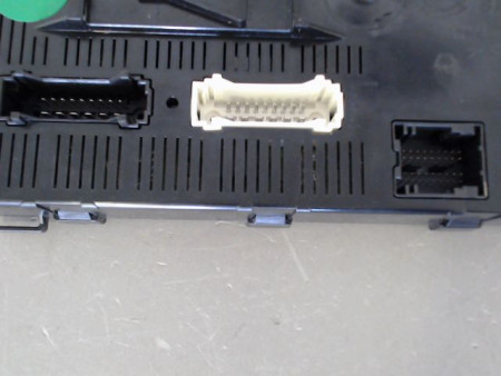 BOITIER GESTION HABITACLE RENAULT CLIO