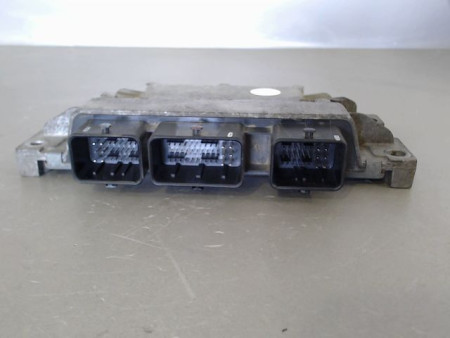 CALCULATEUR MOTEUR RENAULT CLIO