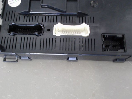 BOITIER GESTION HABITACLE RENAULT CLIO