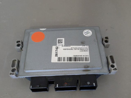 CALCULATEUR MOTEUR DACIA SANDERO
