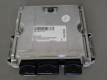 CALCULATEUR MOTEUR PEUGEOT 307