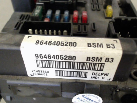 BOITE A FUSIBLES PEUGEOT 307