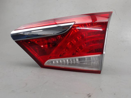 FEU ARRIERE INTERIEUR DROIT HYUNDAI I40