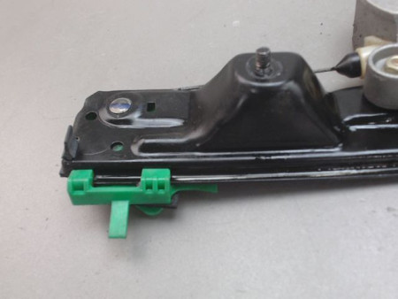 MECANISME LEVE-GLACE AVANT GAUCHE FIAT PUNTO