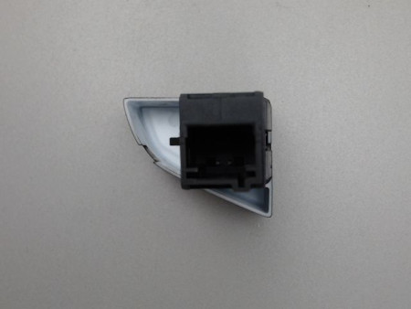 BOUTON DE WARNING CITROEN C5