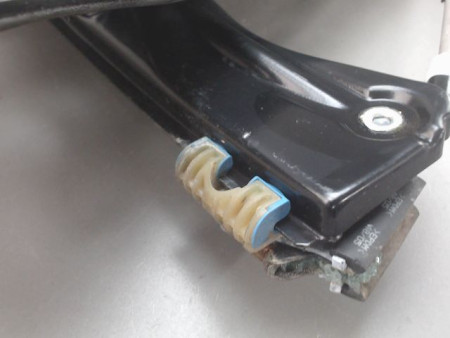 MECANISME LEVE-GLACE AVANT DROIT VOLKSWAGEN PASSAT