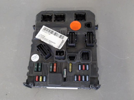 BOITIER GESTION HABITACLE PEUGEOT 206