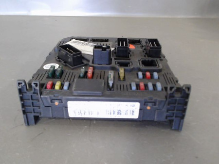 BOITIER GESTION HABITACLE PEUGEOT 206