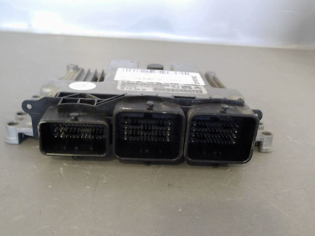 CALCULATEUR MOTEUR PEUGEOT 208