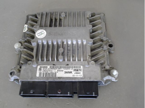 CALCULATEUR MOTEUR FORD FOCUS