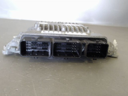 CALCULATEUR MOTEUR FORD FOCUS