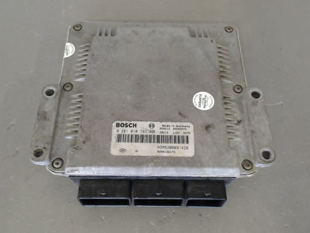 CALCULATEUR MOTEUR RENAULT MASTER