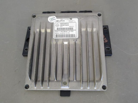 CALCULATEUR MOTEUR RENAULT MEGANE