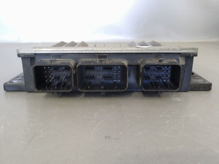 CALCULATEUR MOTEUR RENAULT MEGANE