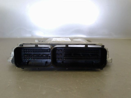 CALCULATEUR MOTEUR VOLKSWAGEN GOLF