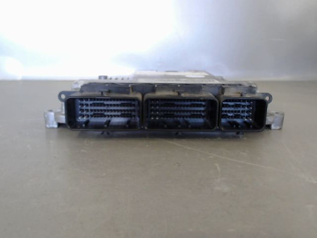 CALCULATEUR MOTEUR RENAULT MEGANE