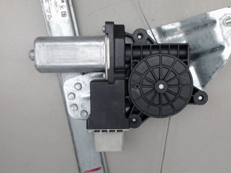 MECANISME LEVE-GLACE AVANT GAUCHE DACIA SANDERO