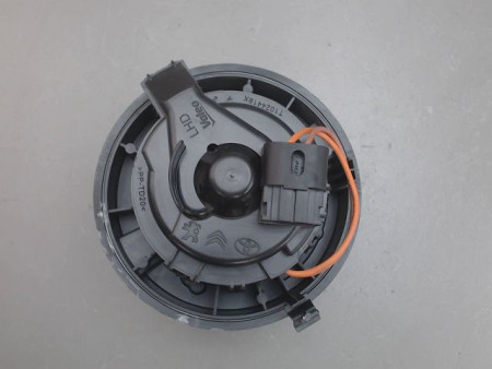 MOTEUR VENTILATEUR CHAUFFAGE PEUGEOT 108