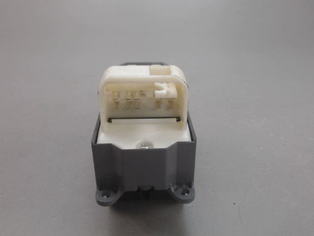 COMMANDE LEVE-GLACE PORTE AVG TOYOTA YARIS