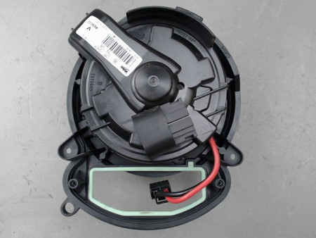 MOTEUR VENTILATEUR CHAUFFAGE RENAULT MEGANE