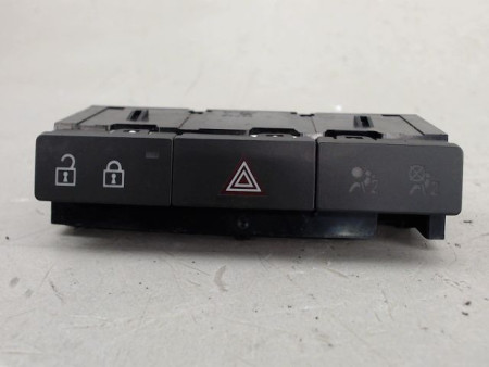 BOUTON DE WARNING OPEL MERIVA