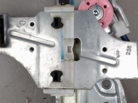 MECANISME LEVE-GLACE ARRIERE DROIT PEUGEOT 208