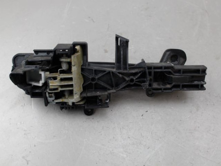 POIGNEE EXTERIEURE PORTE ARRIERE GAUCHE B.M.W. SERIE 1