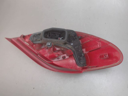 FEU ARRIERE DROIT PEUGEOT 207