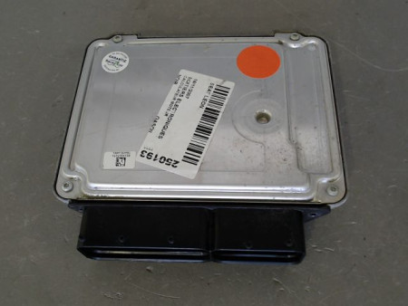 CALCULATEUR MOTEUR SEAT LEON