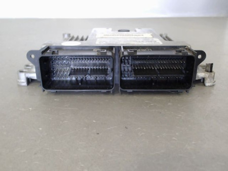 CALCULATEUR MOTEUR FORD C-MAX
