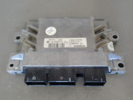 CALCULATEUR MOTEUR RENAULT TWINGO