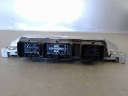 CALCULATEUR MOTEUR RENAULT TWINGO
