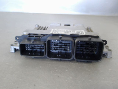 CALCULATEUR MOTEUR PEUGEOT 208