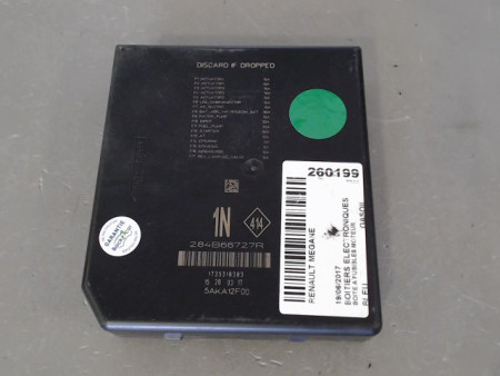 BOITE A FUSIBLES RENAULT MEGANE