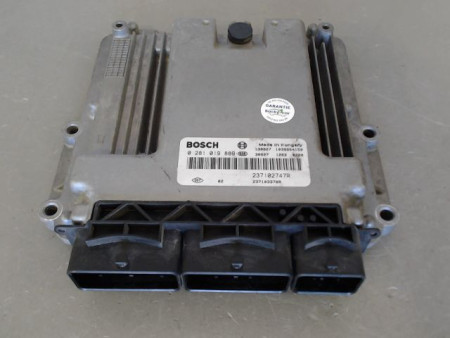 CALCULATEUR MOTEUR RENAULT CLIO