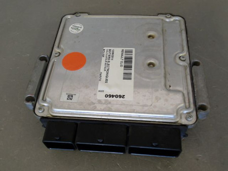 CALCULATEUR MOTEUR RENAULT CLIO
